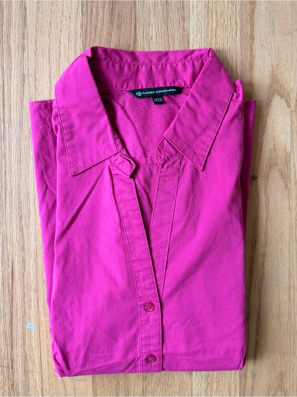 Vintage 90s Women’s Fuchsia Button-Down Shirt
